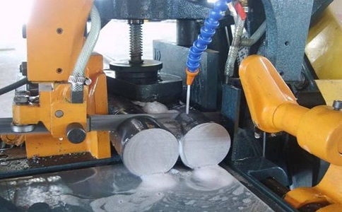 武鸣卧式带锯床的送料方式有哪几种？